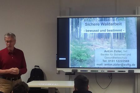 Außenstelle Furth im Wald: Vortrag der Berufsgenossenschaft für Landwirtschaft, Forsten und Gartenbau