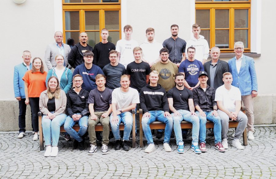 Neuer Schülerrekord an der Technikerschule Waldmünchen